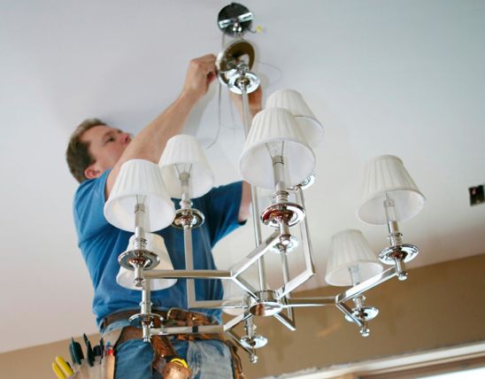 Монтаж люстры